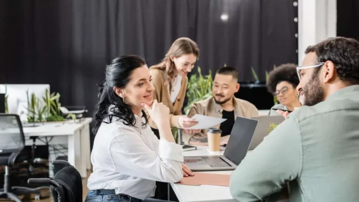 advantages of having a private limited company