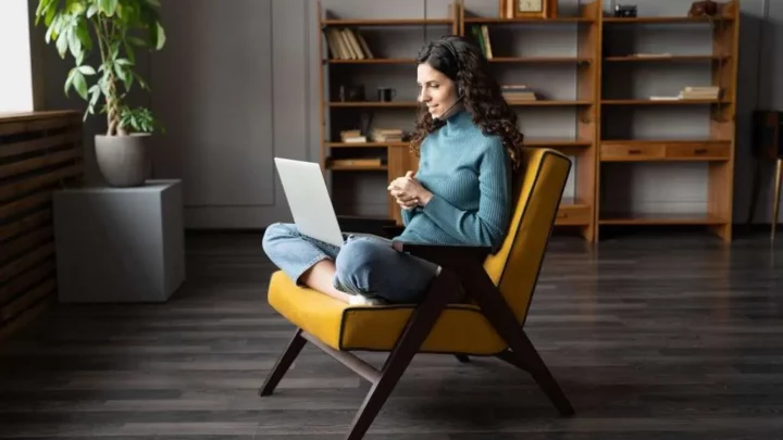 definition of prospectus in company law