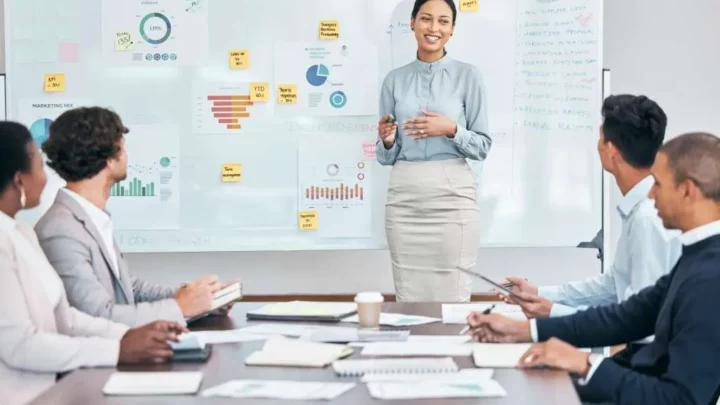 difference between llp and partnership