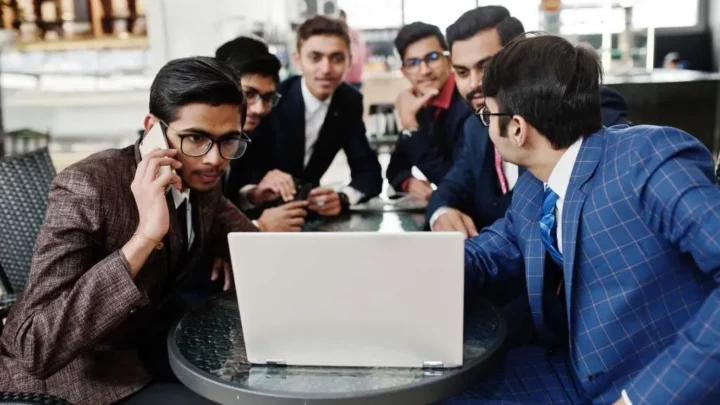 strike off company meaning